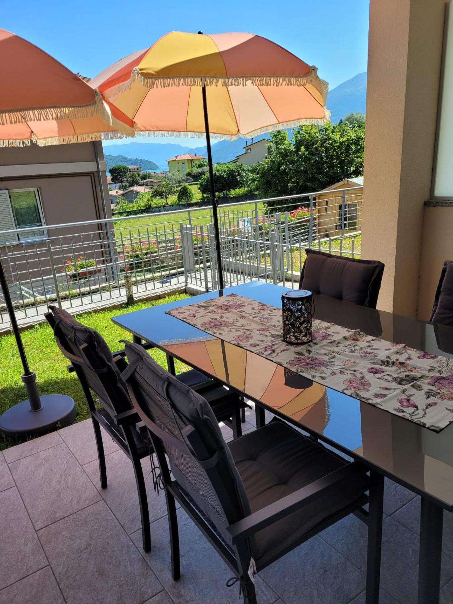 Lago-Apartment Midy, Sfeervol, Zwembad, Airco Domaso Εξωτερικό φωτογραφία